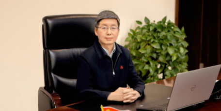 【陜西省優(yōu)秀企業(yè)家風(fēng)采】陜西延長(zhǎng)中煤榆林能源化工有限公司黨委書記、董事長(zhǎng)、總經(jīng)理李偉
