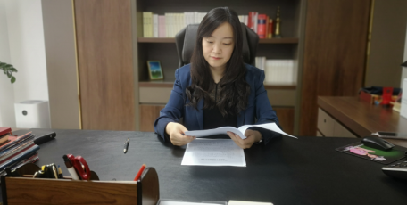 【陜西省優(yōu)秀企業(yè)家風(fēng)采】漢中市資信融資擔(dān)保有限公司董事長(zhǎng)、總經(jīng)理陳小莉