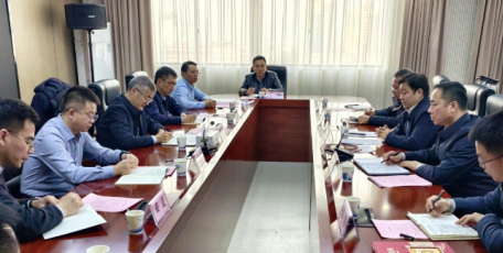 特能集團(tuán)董事長(zhǎng)楊世澤一行來(lái)省工業(yè)信息化廳座談交流