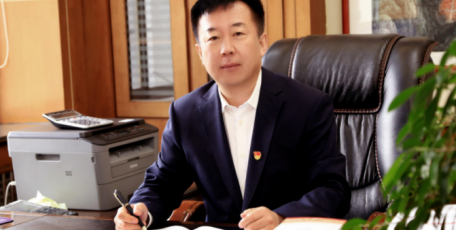 【陜西省優(yōu)秀企業(yè)家風(fēng)采】陜西榆林能源集團(tuán)煤炭進(jìn)出口有限公司黨委書記、董事長(zhǎng)閆小平