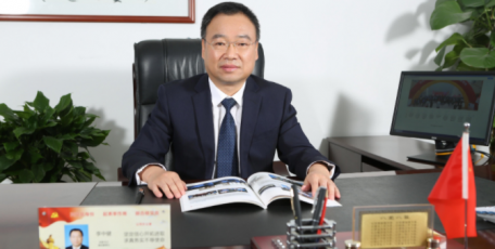 【陜西省優(yōu)秀企業(yè)家風(fēng)采】陜西凌云電器集團(tuán)有限公司黨委書記、董事長(zhǎng)李中健