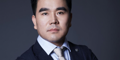 【陜西省優(yōu)秀企業(yè)家風(fēng)采】陜西匯豐人才科技集團(tuán)有限公司董事長(zhǎng)張家輝